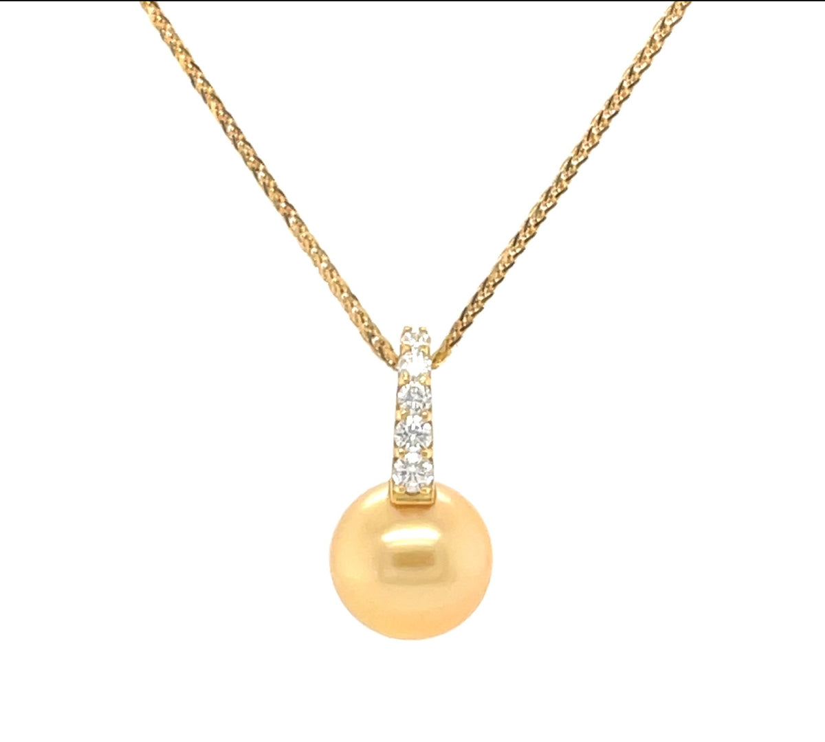 18K White Gold 7.48ctw Diamond Necklace