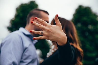 Guide to Design Custom Engagement Ring with Ease